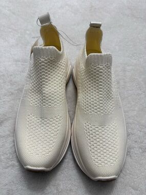 H&M White Knit Slip-On Sneakers